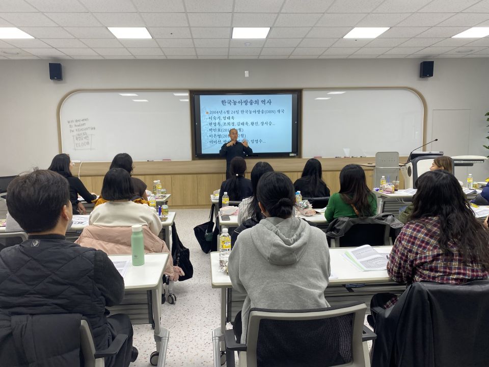 241213_보이는 방송통역(박민호) (11).jpg