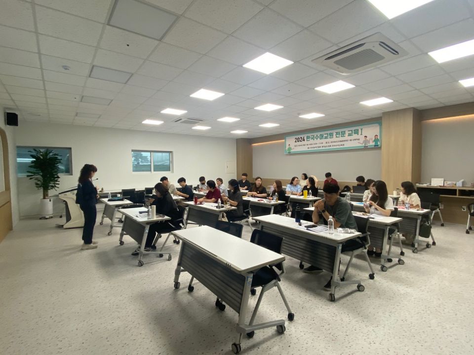 충남 한국수어교육 방향_안영회 (12).jpg