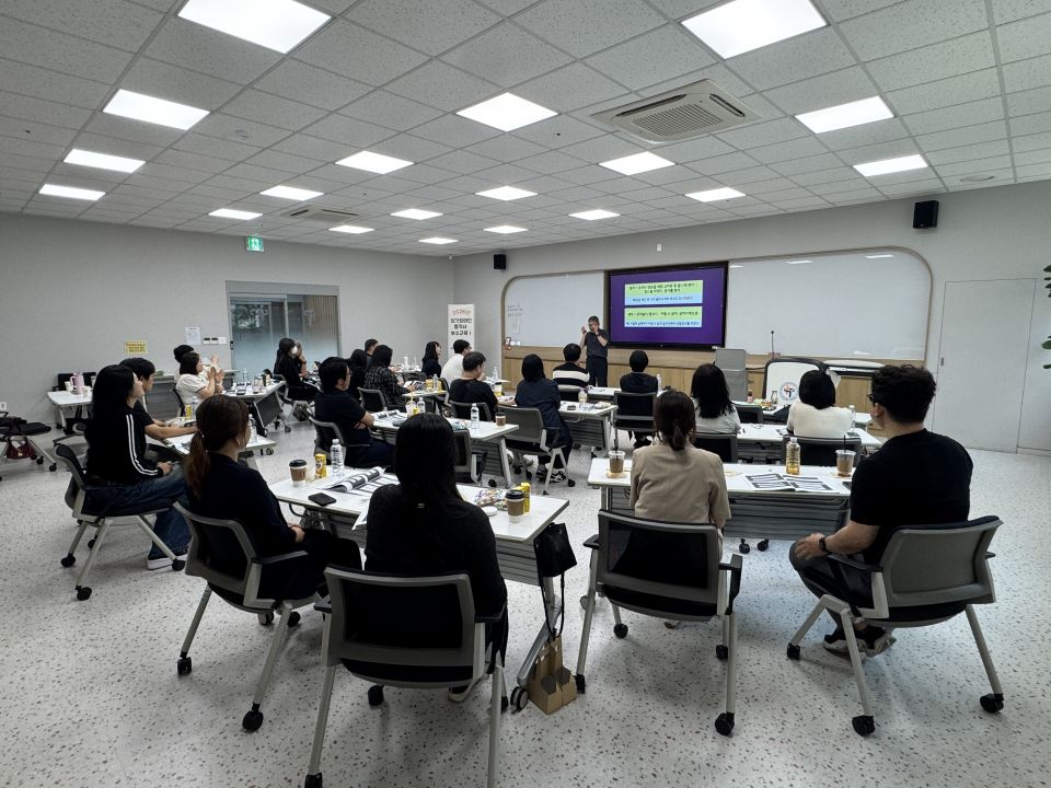 20260610_청각장애인통역사 보수교육 오전강의(8).jpg