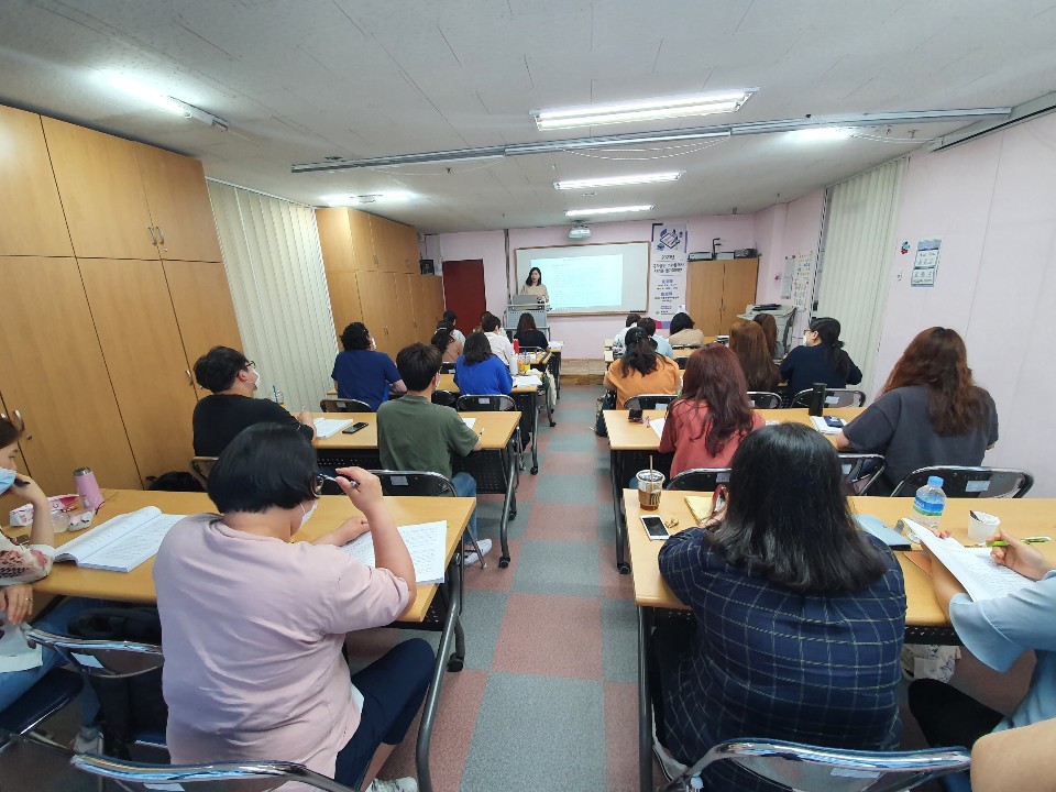 3. 0613 수화통역.jpg